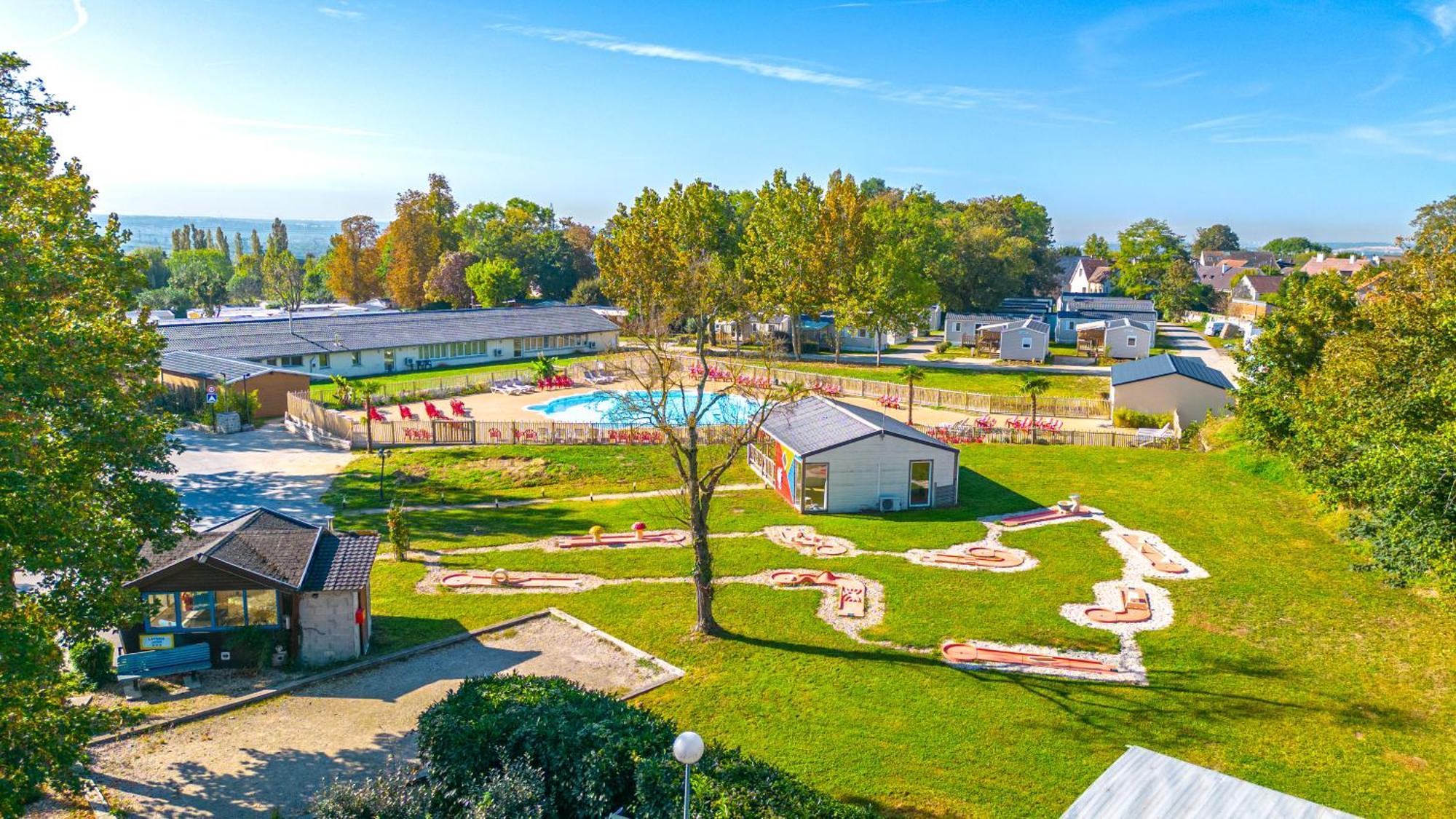 巴黎公园宿营地 Villevaudé 外观 照片